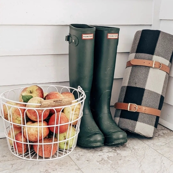❌SOLD❌Women's Matte Green Hunter Boots - Picture 3 of 6